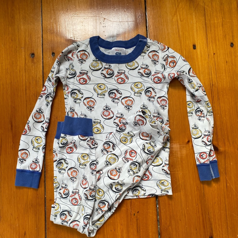 Hanna Andersson Star Wars two-piece pajamas- 6-7